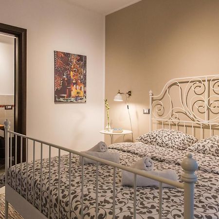 One Love Metropolitan Apartment บูคาเรสต์ ภายนอก รูปภาพ