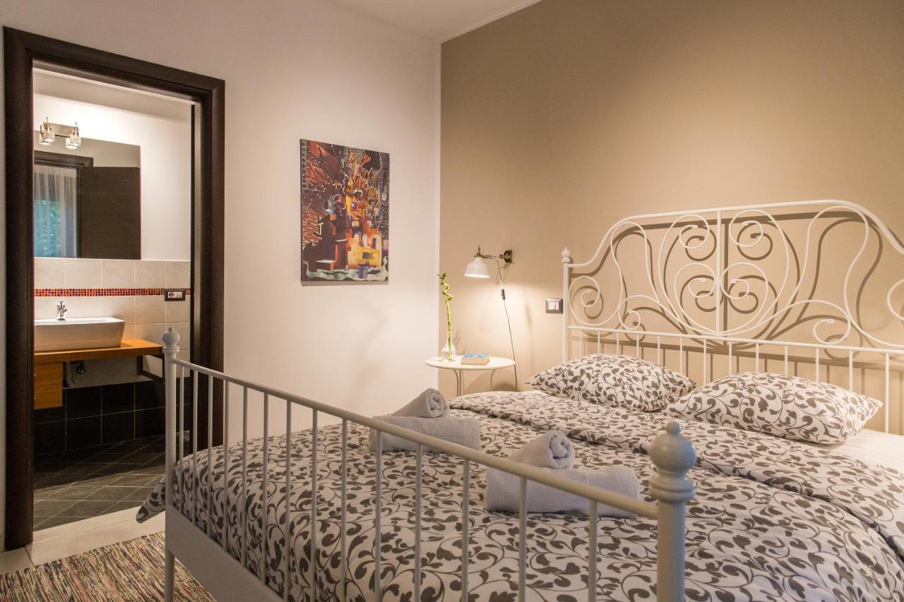 One Love Metropolitan Apartment บูคาเรสต์ ภายนอก รูปภาพ