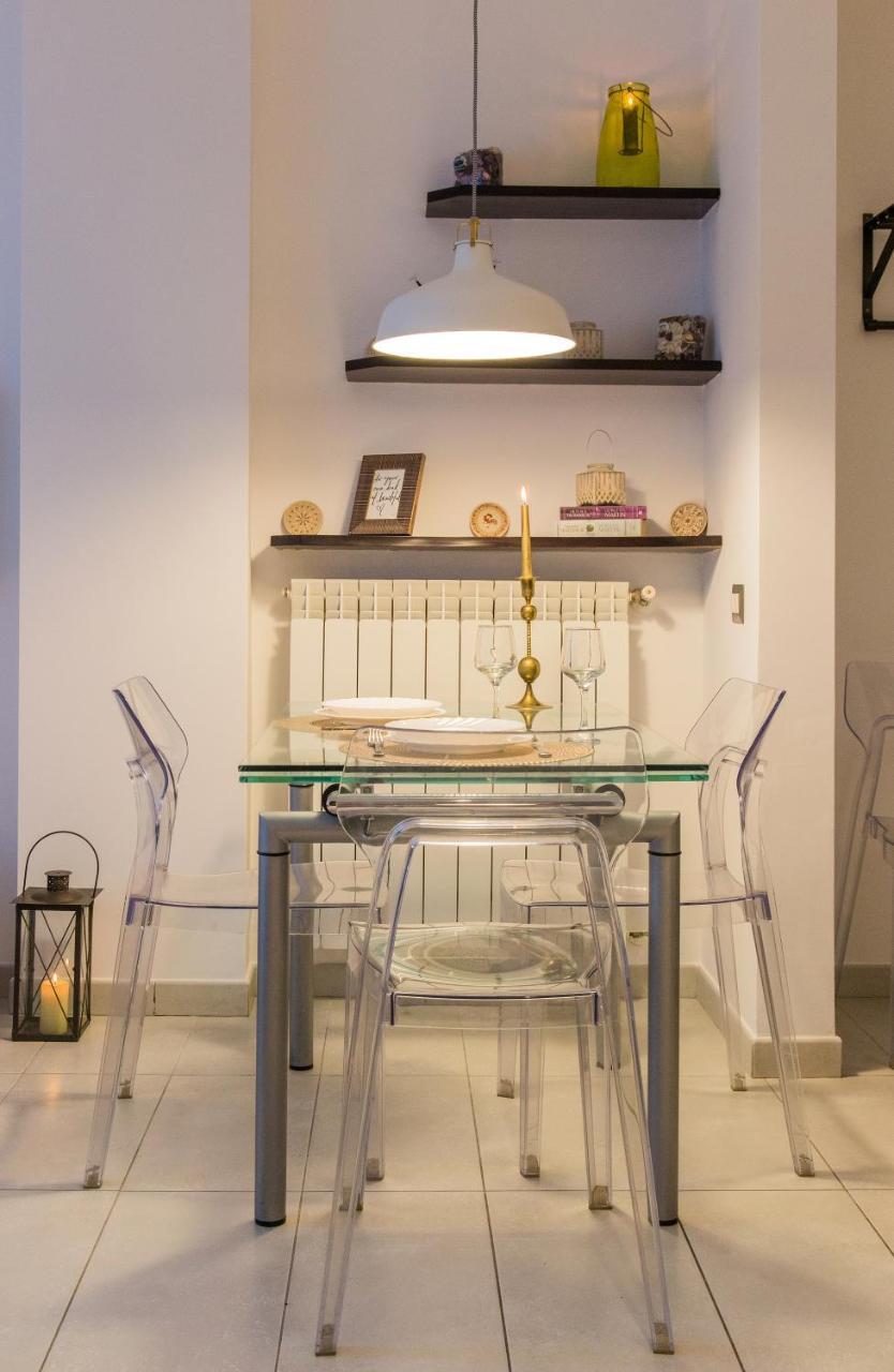 One Love Metropolitan Apartment บูคาเรสต์ ภายนอก รูปภาพ