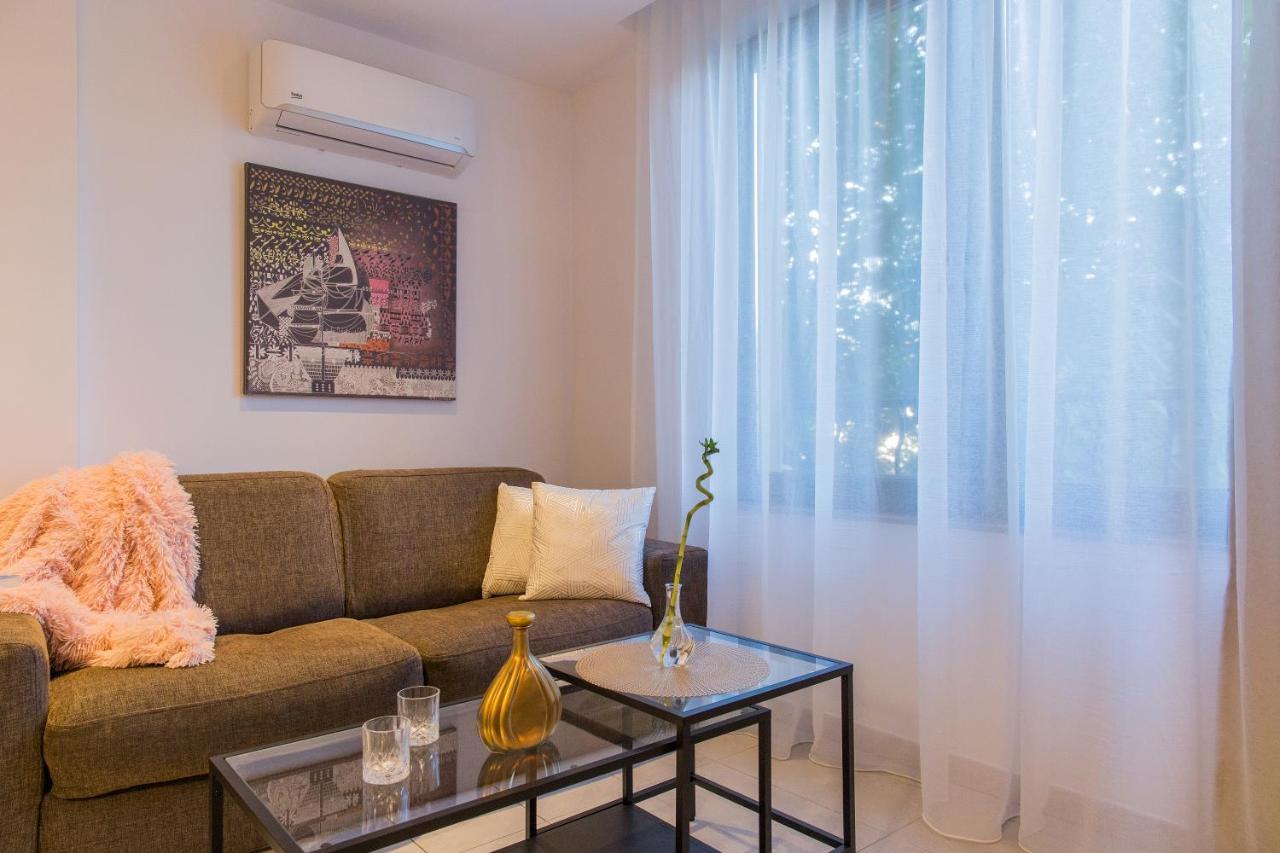 One Love Metropolitan Apartment บูคาเรสต์ ภายนอก รูปภาพ
