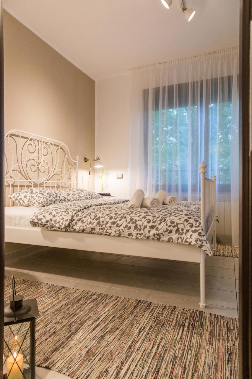 One Love Metropolitan Apartment บูคาเรสต์ ภายนอก รูปภาพ