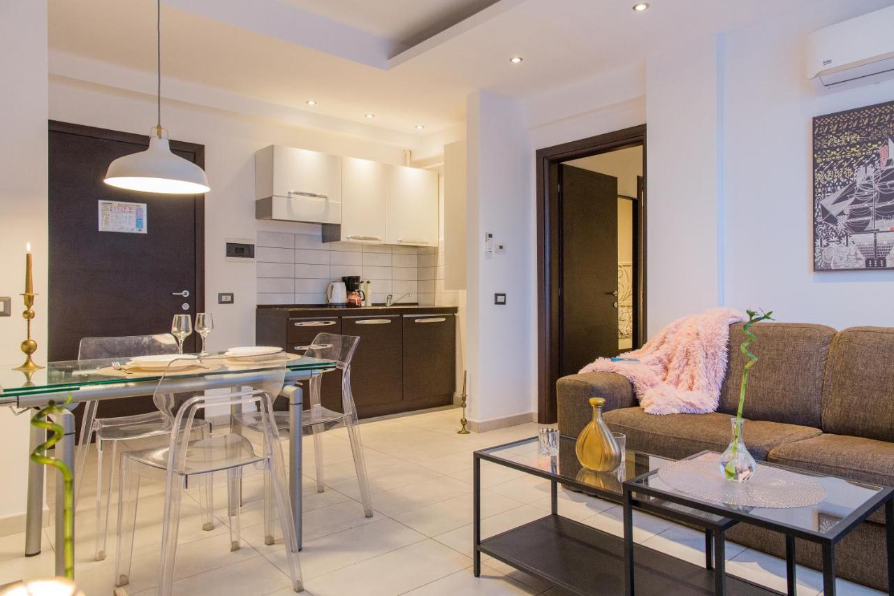 One Love Metropolitan Apartment บูคาเรสต์ ภายนอก รูปภาพ